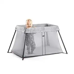 Baby reisebett babybjoern reisebett light mit spannbetttuch