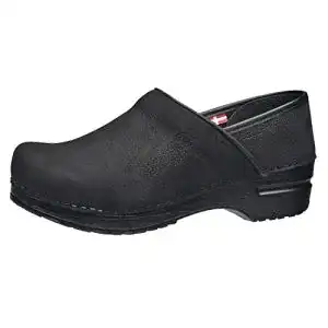 Clogs schuhe sanita professional geschlossen geoeltes leder