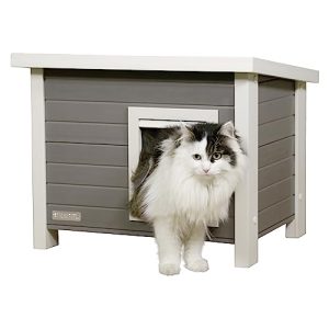 Дом для кошек на открытом воздухе