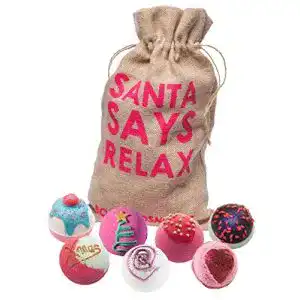 Badebomben bomb cosmetics santa says relax handgefertigt