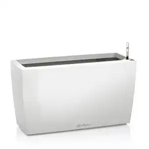 Blumenkaesten mit wasserspeicher lechuza cararo weiss