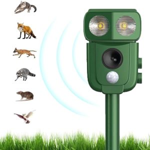 Cat deterrent AILEDA ultrasonic repellent with solar operation and flash