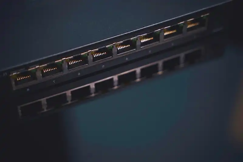 16 portars gigabit switch