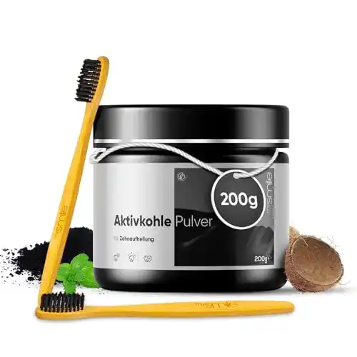 Aktivkohle Zahnaufhellungsset von mysmile für natürliche Zahnbleichung