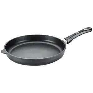 Pfanne 32 cm amt gastroguss bratpfanne o 32 cm 5 cm hoch