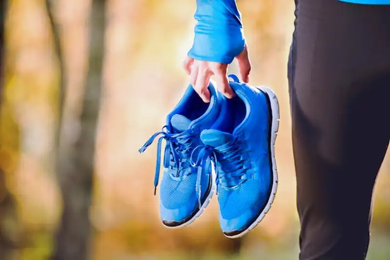 Nike koşu ayakkabıları kadın