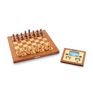 Schachcomputer Millennium Chess Classics Exclusive (M828) Holz