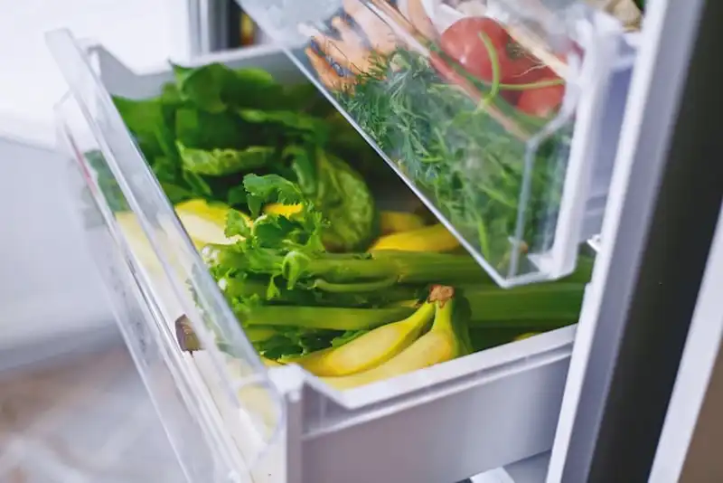 Kleiner Kühlschrank mit Gefrierfach_2
