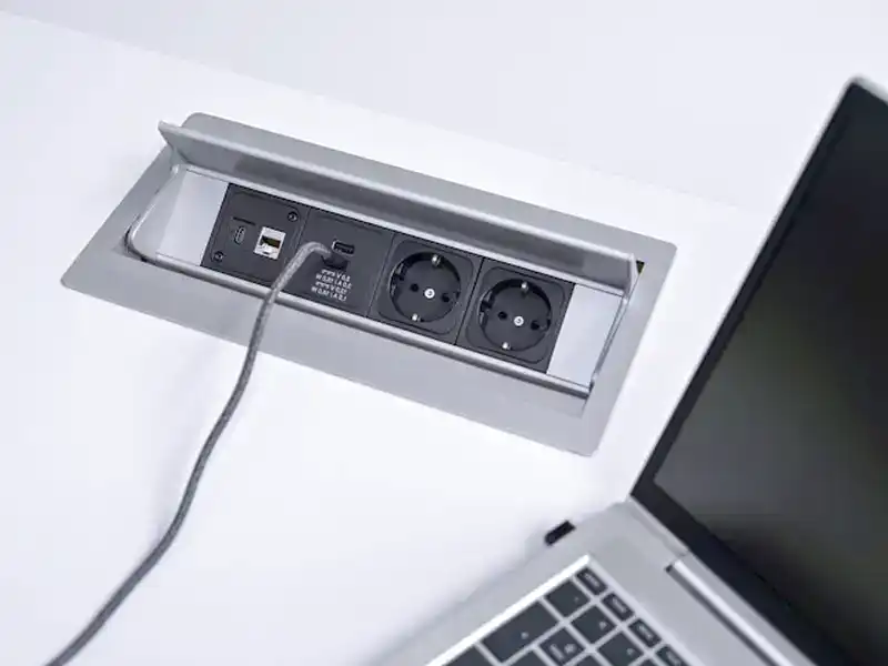 USB-Steckdosenadapter_2
