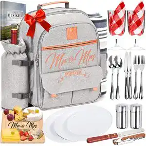 Picknickrucksack deluxy herr und frau isoliert picknick rucksack