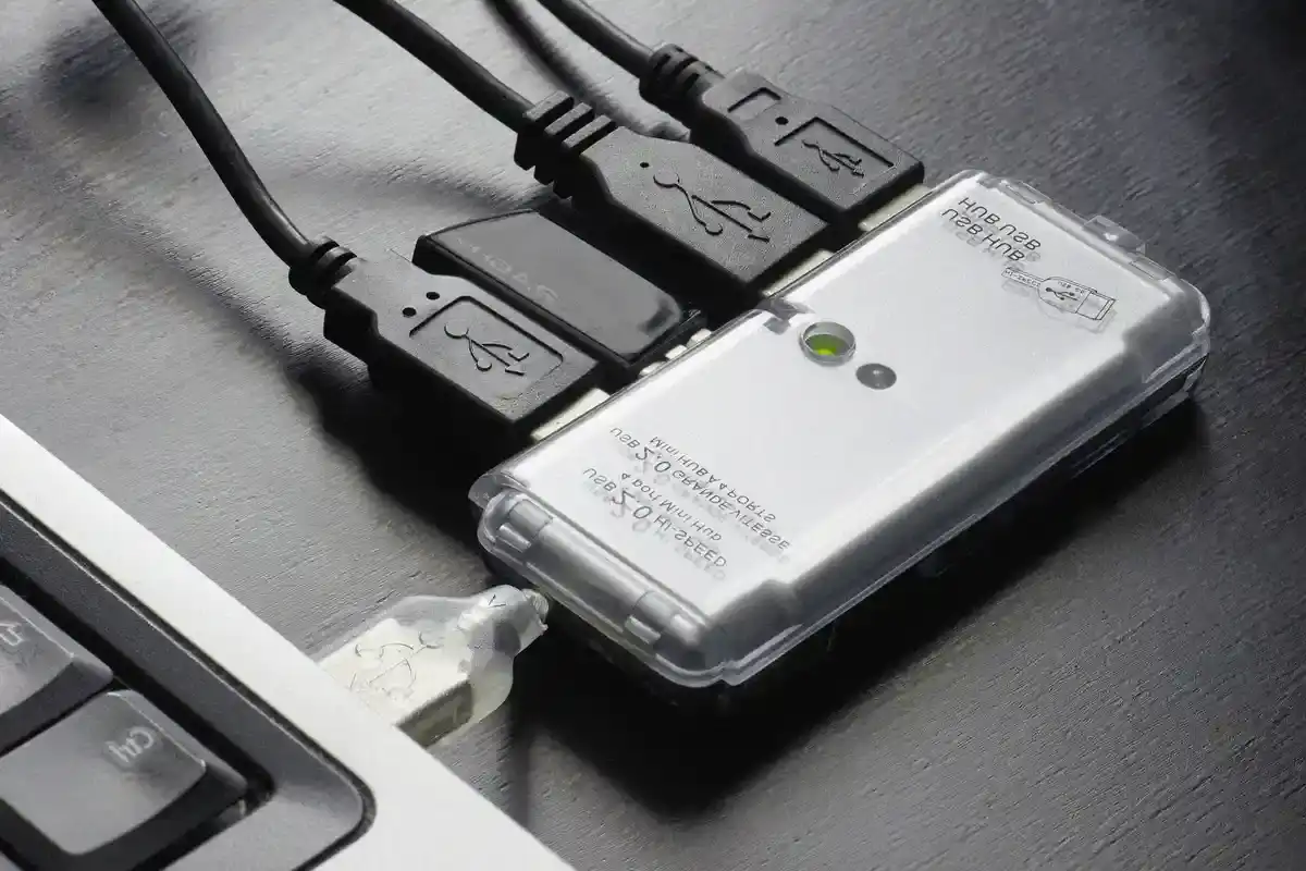 Ugreen-USB-C-Hub - Ugreen USB C Hub 2