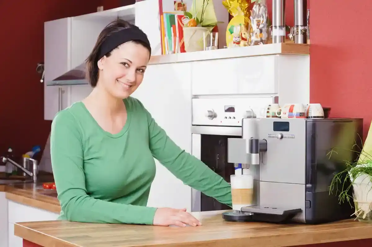 Kaffeevollautomat mit 2 Bohnenkammern - Kaffeevollautomat mit 2 Bohnenkammern