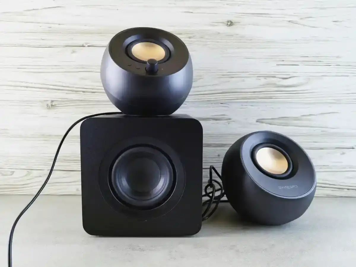 Sony-Lautsprecher - Sony Lautsprecher 2