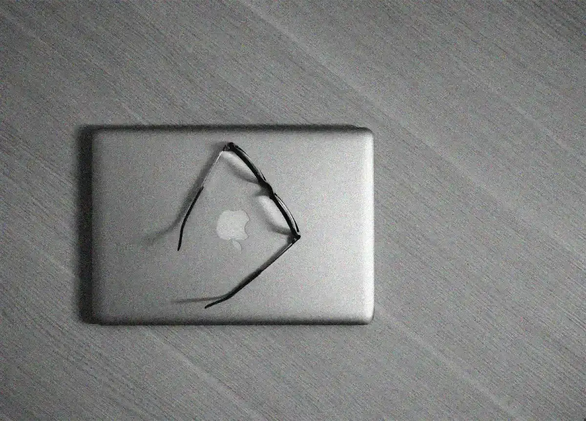 Apple MacBook Apple MacBook - Apple MacBook