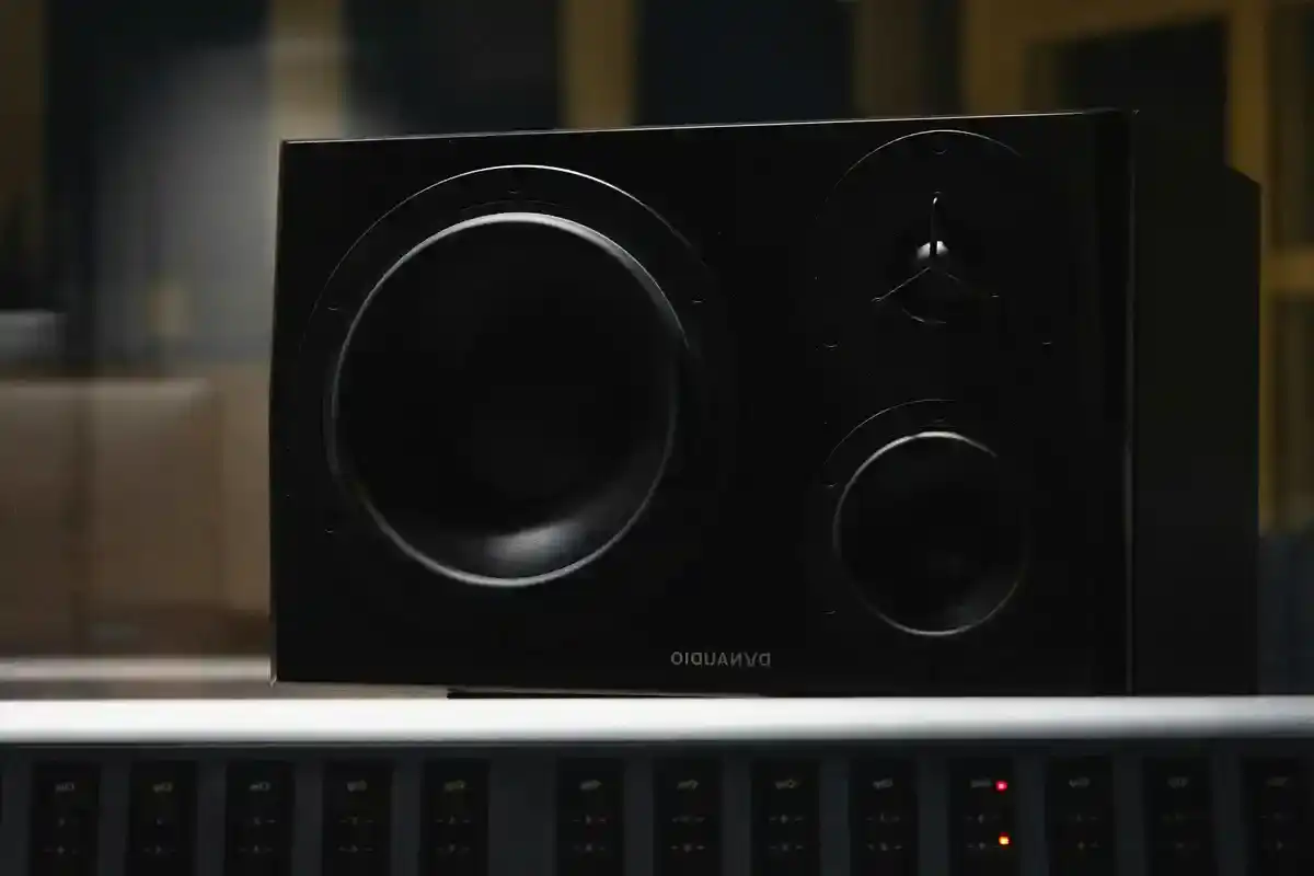 Dolby-Atmos-Lautsprecher - Dolby Atmos Lautsprecher 2