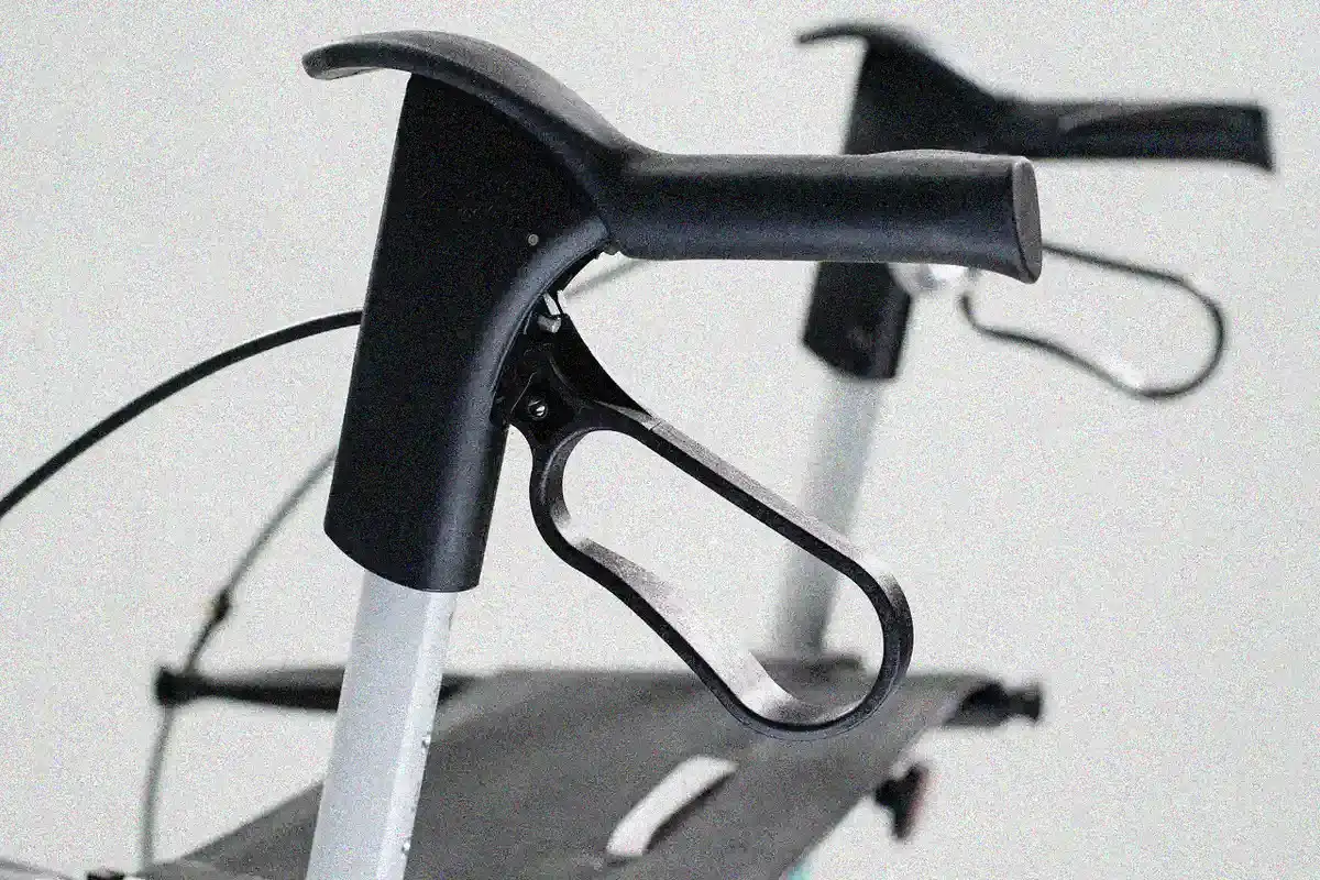 Wohnungsrollator - Wohnungsrollator 2