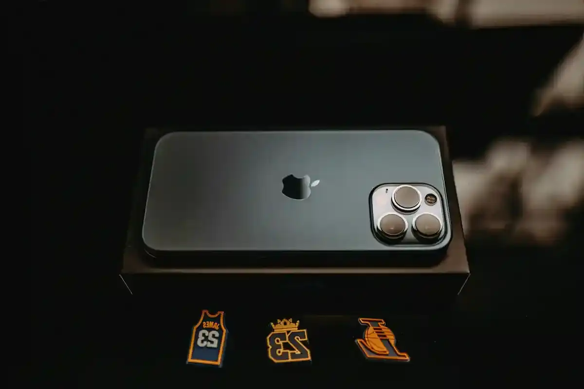 iPhone-Ladestation - iPhone Ladestation