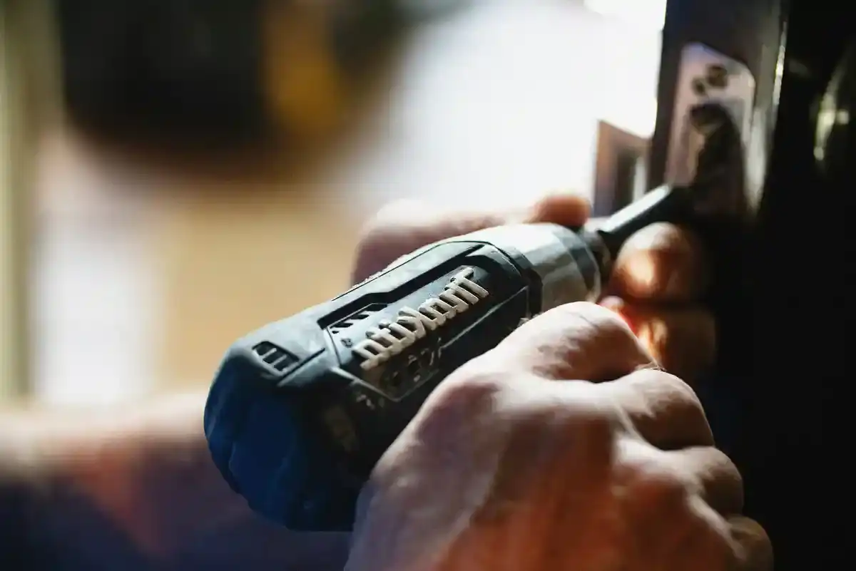 DeWalt-Akku-Schlagschrauber - DeWalt Akku Schlagschrauber