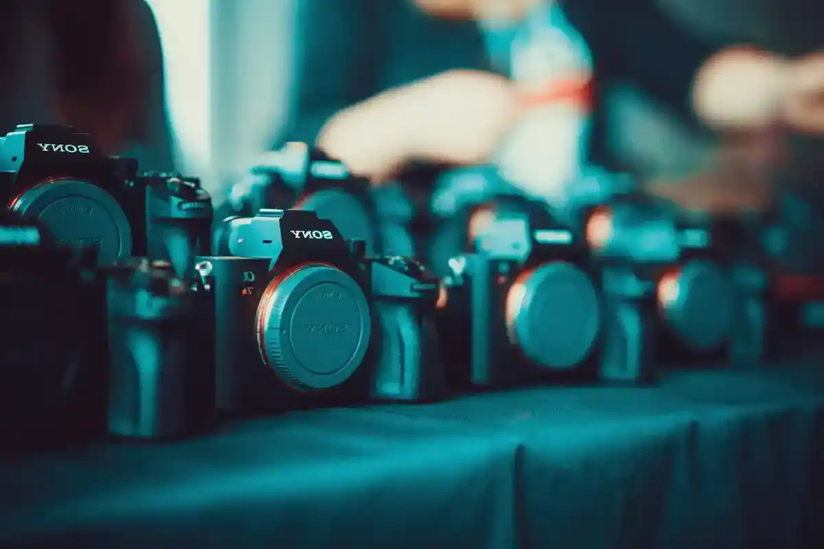 Sony Alpha - Sony Alpha