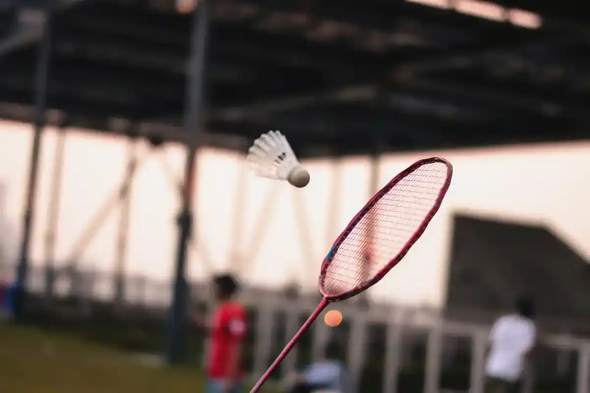 YONEX-Badmintonschläger - YONEX Badmintonschlaeger 2