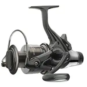 Forellenrolle daiwa black widow br farbe 0 groesse 3500