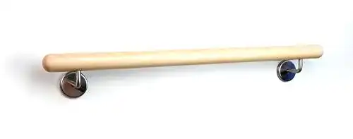 Handlauf Garderobia aus Holz mit halbrunden Abschlüssen