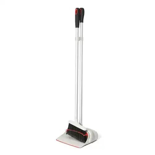 Kehrschaufel mit Stiel OXO GG Upright Sweep Set, Orange