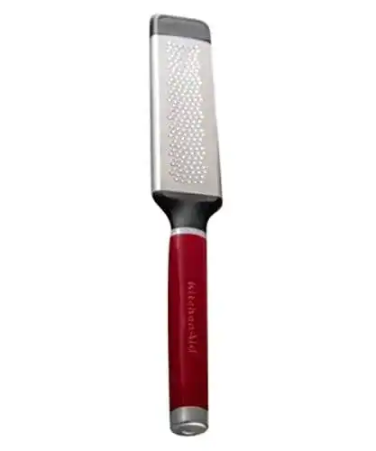 Zester-Reibe von KitchenAid mit zwei Seiten für vielseitige Anwendungen