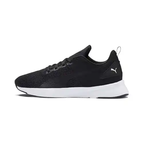 Nike Laufschuhe Herren und PUMA Flyer Runner Unisex Turnschuh