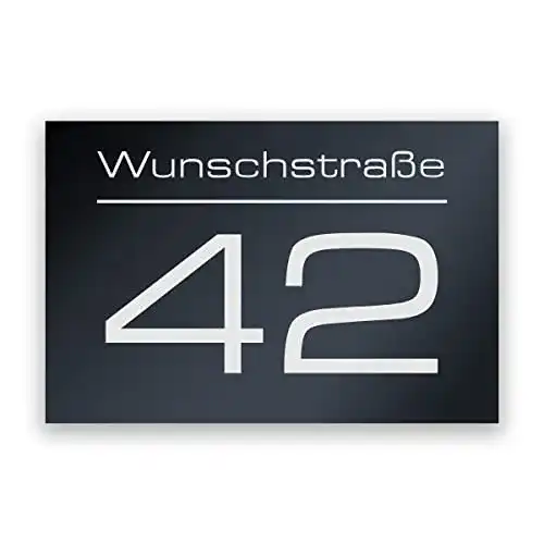 Hausnummer Klingelhaus Anthrazit mit Gravur von Straßenname und Nummer