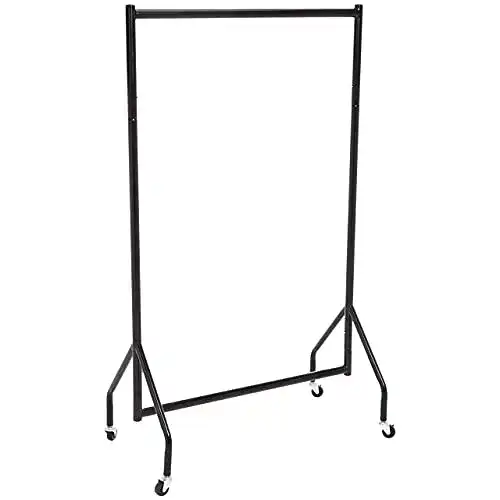 Kleiderständer Amazon Basics, robust, 0,91 x 1,52 m