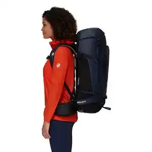 Mammut Trion Spine 50 Rucksack in Marine/Black mit 50 Litern Volumen