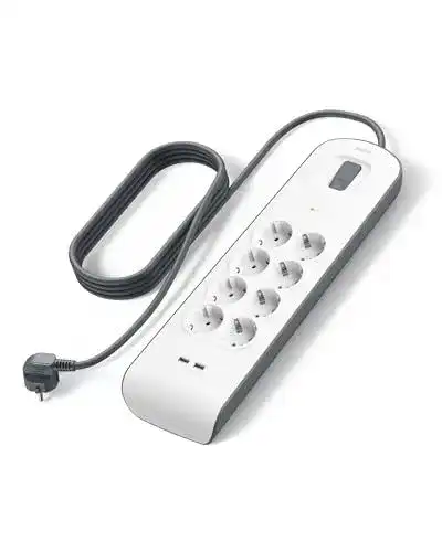 Belkin Steckdosenleiste mit Überspannungsschutz und USB-Anschlüssen