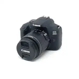 Canon EOS 2000D APS-C DSLR Kamera mit EF-S 18-55mm Objektiv