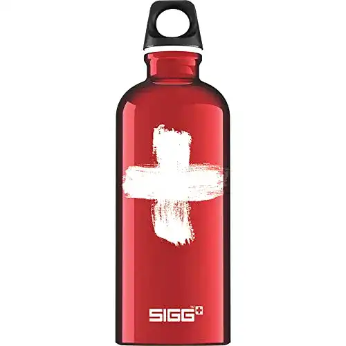 SIGG Alu-Trinkflasche Traveller Swiss Red – 0,6L – Auslaufsicher und BPA-frei