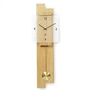 Pendeluhr aus Holz Eichwald mit geräuscharmem Quarzwerk