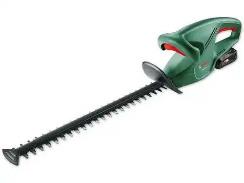 Bosch Akku Heckenschere EasyHedgeCut 18-45 für präzise Heckenpflege