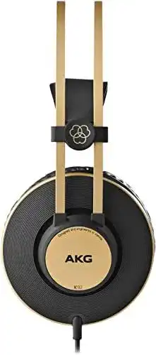 Studio-Kopfhörer AKG K92 mit neutralem Klang und leichtem Design