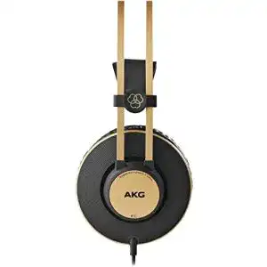 Studio-Kopfhörer AKG K92 mit neutralem Klang und leichtem Design