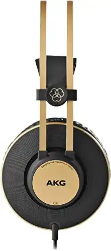 Studio-Kopfhörer AKG K92 mit neutralem Klang und leichtem Design