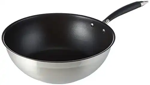 Wok Pfanne 28 cm von Amazon Basics in Schwarz