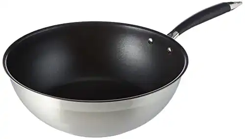 Wok Pfanne 28 cm von Amazon Basics in Schwarz
