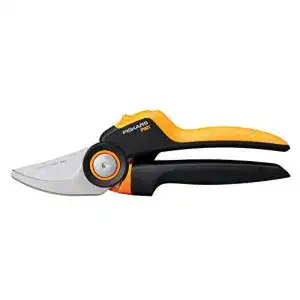Fiskars Bypass Gartenschere M X-series PowerGear P921