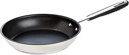 Bratpfanne 20 cm aus Edelstahl von Amazon Basics mit Antihaftbeschichtung