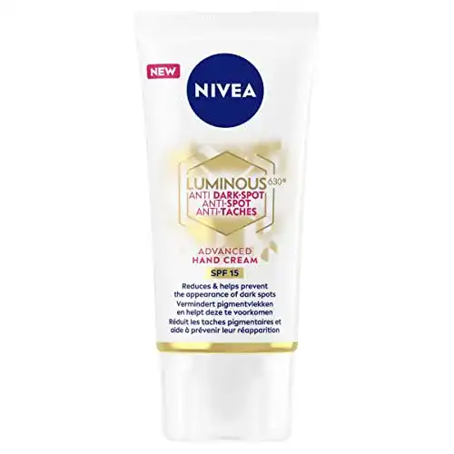 Nivea Luminous 630 Handcreme zur Pflege von Haut und Reduzierung von dunklen Flecken