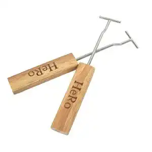Grillrostheber HeRo24 mit Holzgriffen für sicheres Grillen