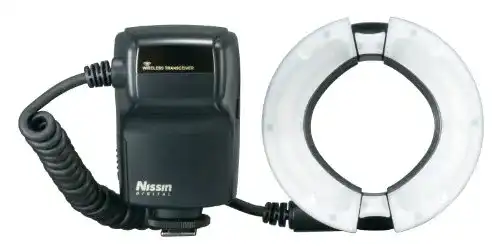 Ringblitz Nissin MF28 für digitale SLR-Kameras von Canon