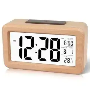 Digitaler Wecker DTKID aus Holz mit LCD-Display und Snooze-Funktion