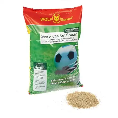 Schnellkeimender Rasensamen von WOLF Garten für Sport- und Spielrasen