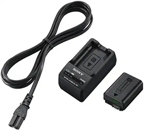 Sony ACC-TRW Akku Zubehör Kit mit BCT-RW Ladegerät und NPF-W50 Akku